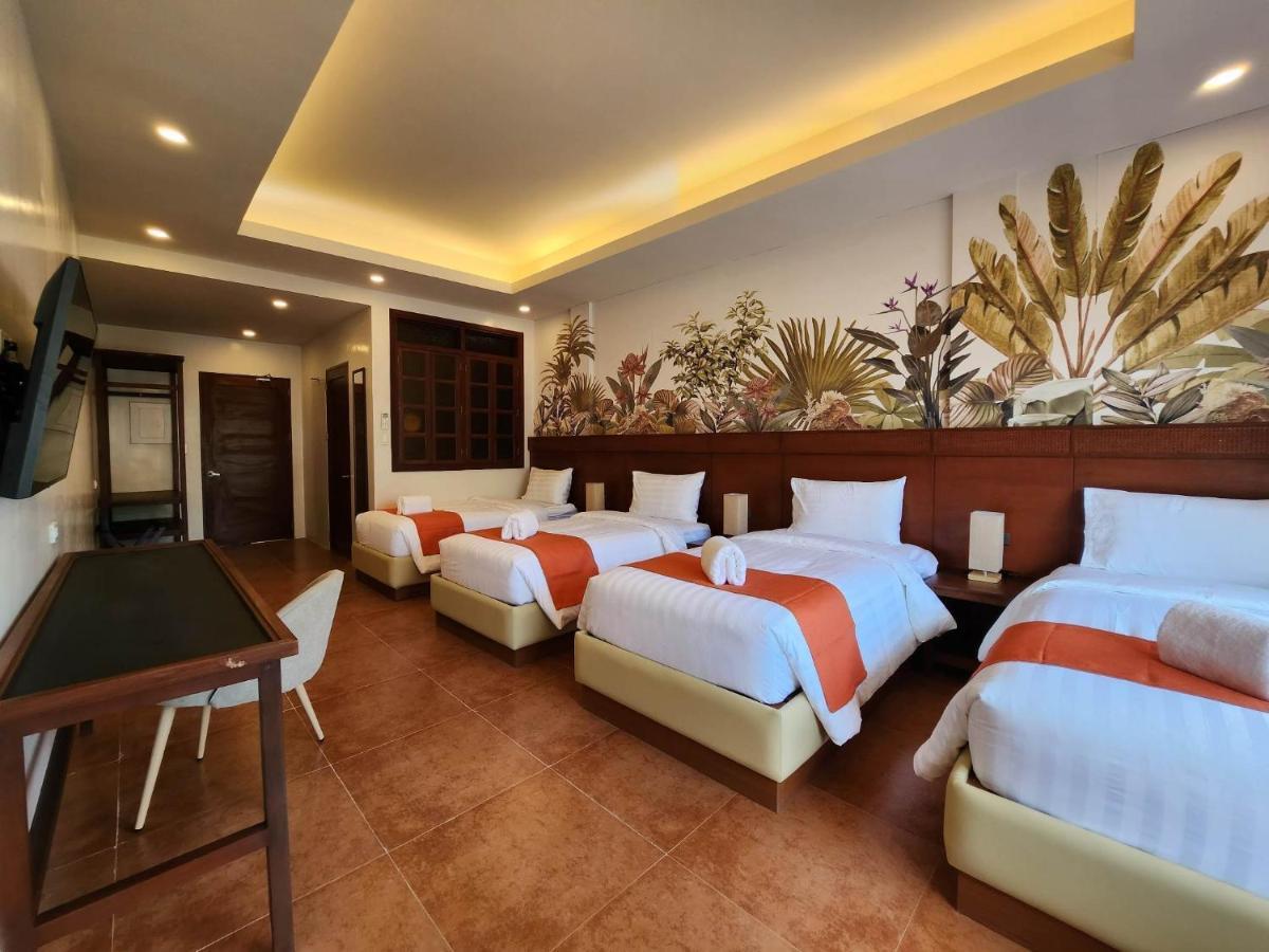 Costa Celine Beach Resort Kinablangan エクステリア 写真