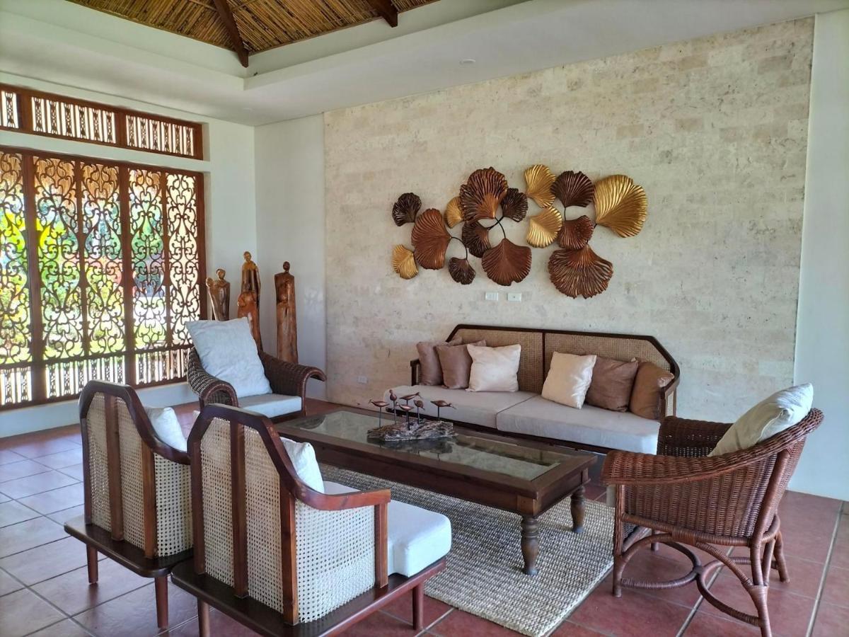 Costa Celine Beach Resort Kinablangan エクステリア 写真